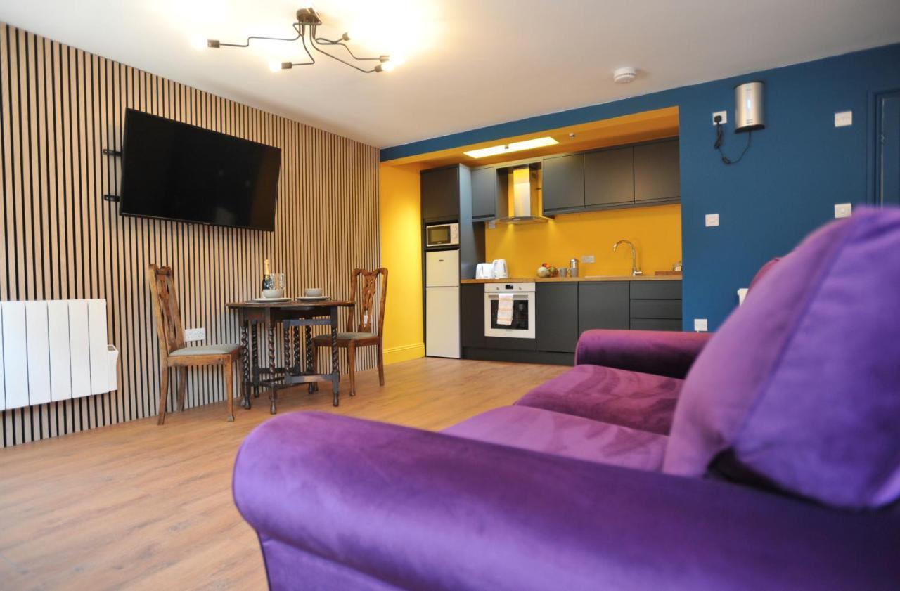 Beechurst Serviced Apartments Челтнъм Екстериор снимка